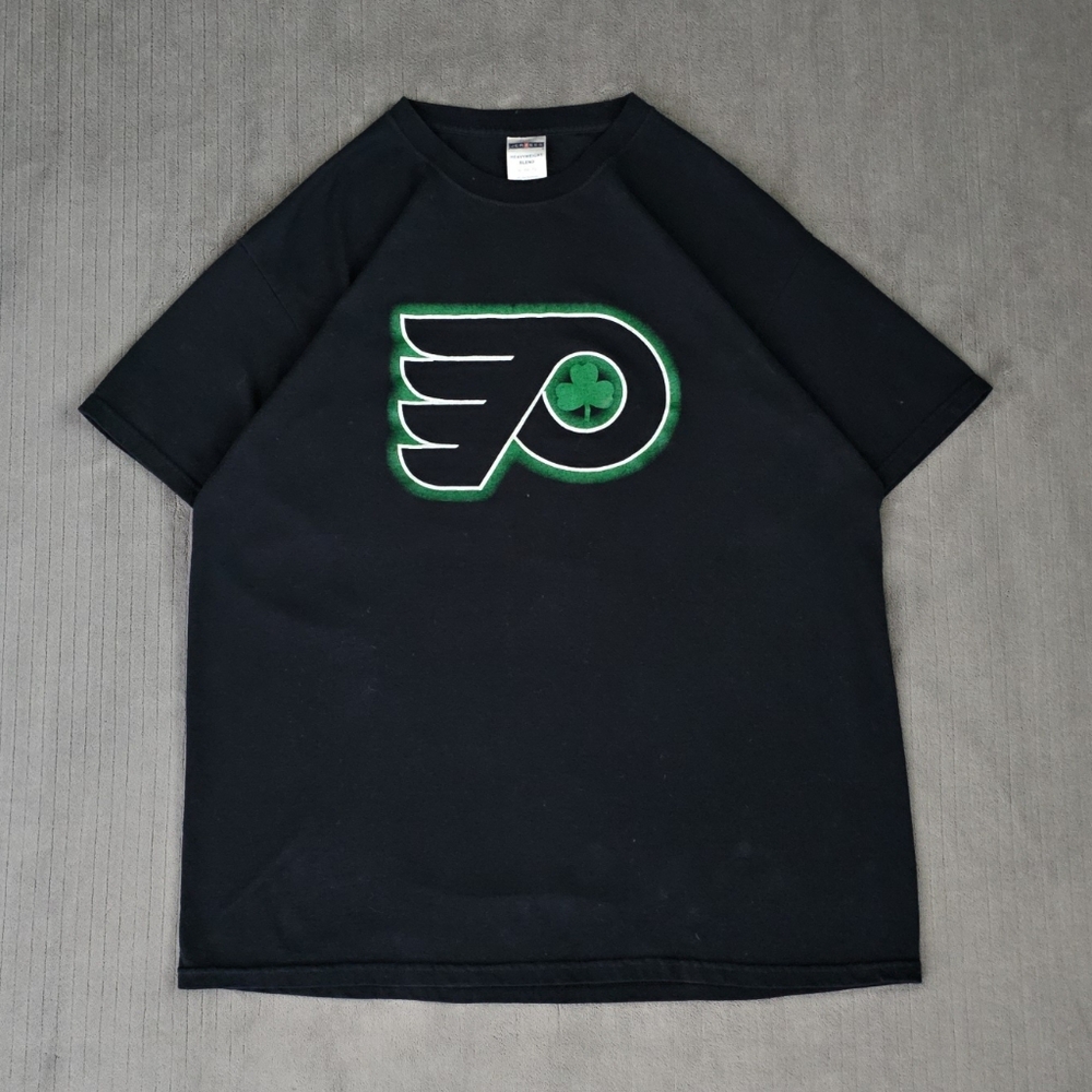 Jerzees Men's Black Irish Philadelphia Flyers Graphic T-Shirt Size XL